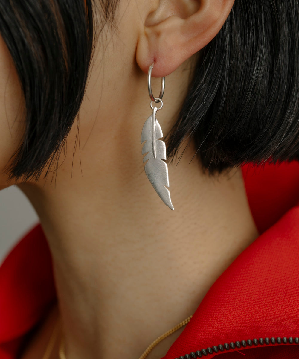 VH x FACETASM EARRING WITH FEATHER - Silver