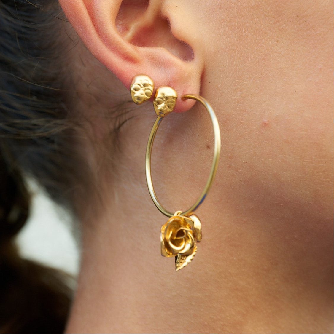 ROSE AND ALIEN EARRING BIG - Goldplated silver