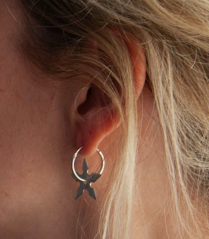 SHURIKEN STAR EARRING - brushed silver