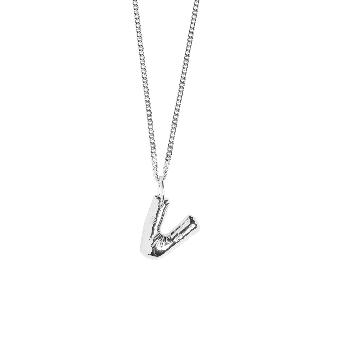 Love Letters - V - Vibe Harsløf Jewelry